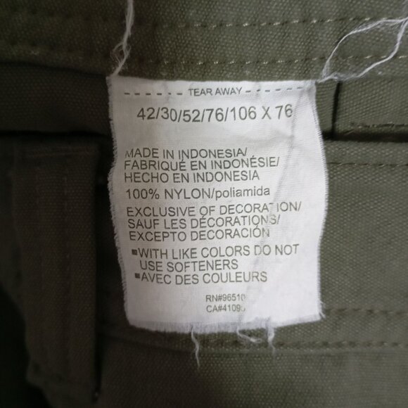 Under Armour Mens Loose Fit Nylon Cargo Pants Size 42/30 Green - Picture 3 of 11